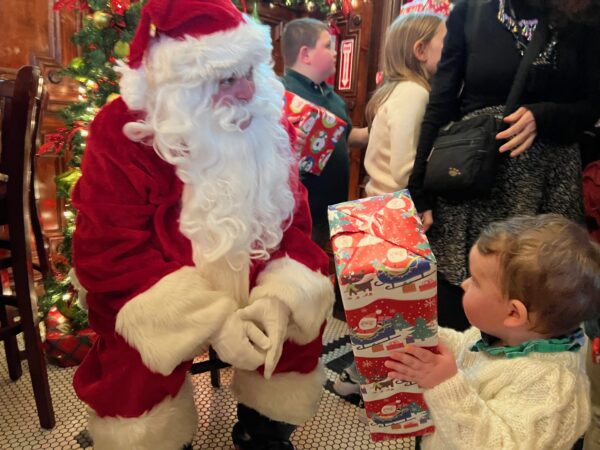 Children's Christmas Party photograph 21 from 2022.