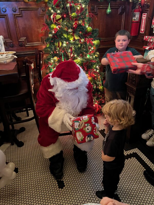 Children's Christmas Party photograph 23 from 2022.