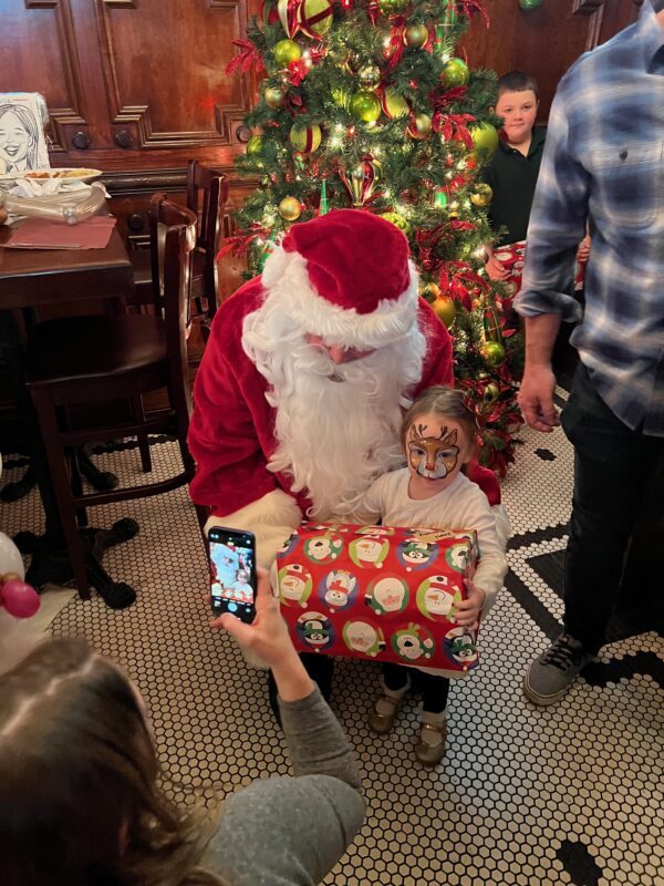 Children's Christmas Party photograph 27 from 2022.